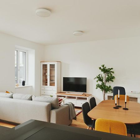 New Spacious Ultra-Modern Apartment In Wien Westbahnhof Kültér fotó