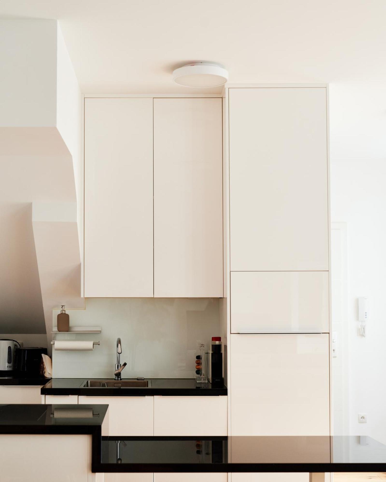 New Spacious Ultra-Modern Apartment In Wien Westbahnhof Kültér fotó