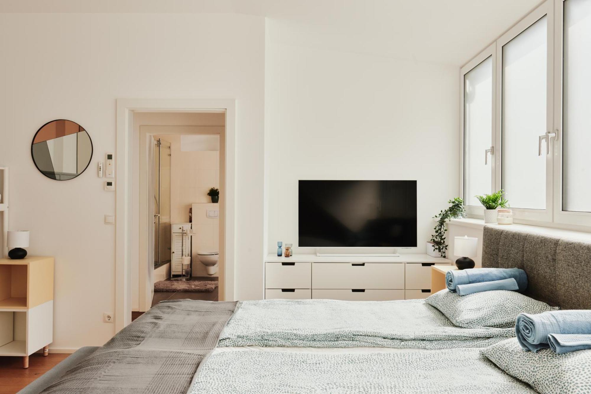New Spacious Ultra-Modern Apartment In Wien Westbahnhof Kültér fotó